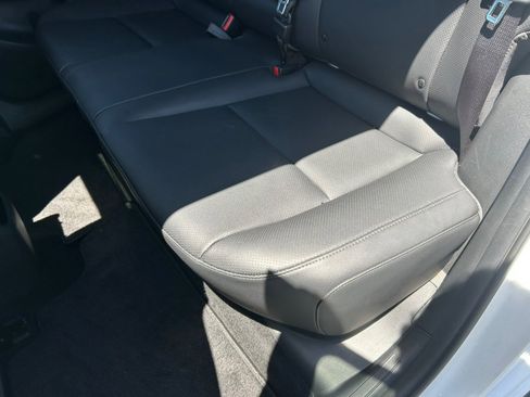 Used 2024 Hyundai Kona Limited FWD image 50