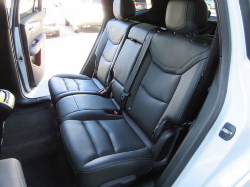 Used 2023 Cadillac XT6 Luxury image 26