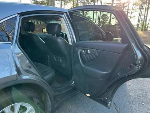 Used 2016 INFINITI QX70 RWD 4dr image 19