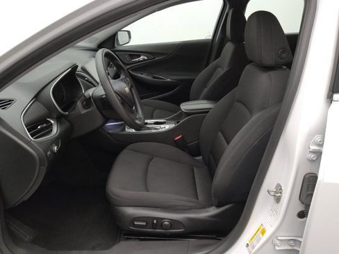 Used 2023 Chevrolet Malibu LT image 17