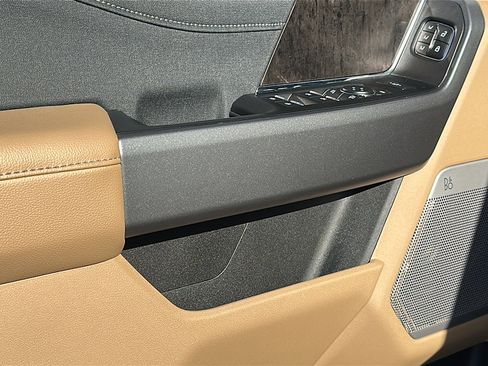 Used 2026 Ford F350 Lariat w/ Chrome Package image 16