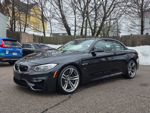 Used 2015 BMW M4 Convertible image 3