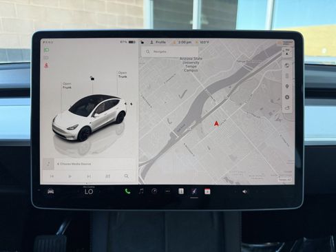 Used 2024 Tesla Model Y 2WD image 25