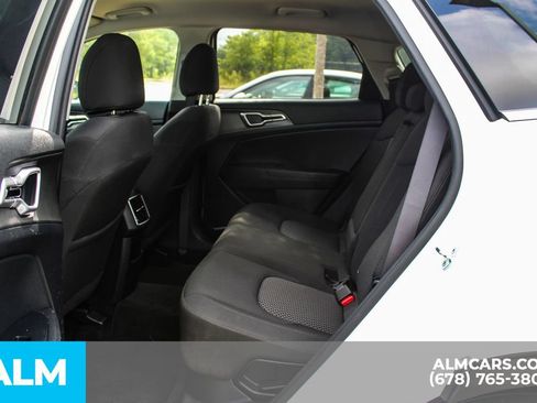 Used 2023 Kia Sportage LX AWD/4WD image 17