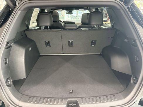 New 2026 Chevrolet Equinox LT w/ Convenience Package II FWD image 20