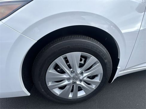 New 2025 Nissan Sentra S image 10