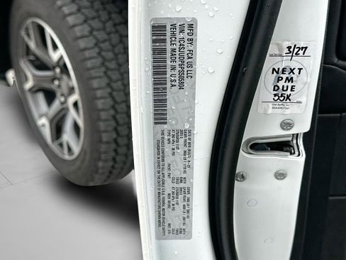 Used 2023 Jeep Wagoneer Series III w/ Preferred Equipment Group image 35