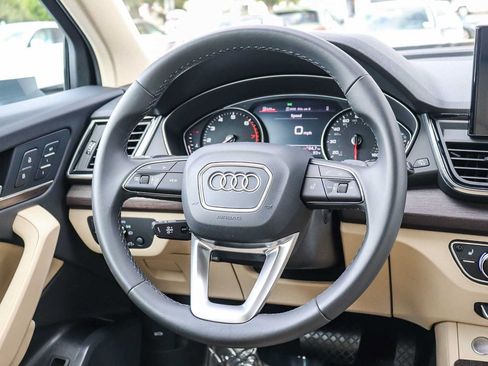 Used 2023 Audi Q5 2.0T Premium w/ Convenience Package AWD/4WD image 16