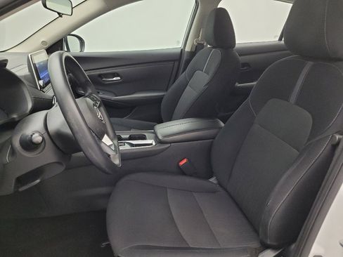 Used 2024 Nissan Sentra SV FWD image 17