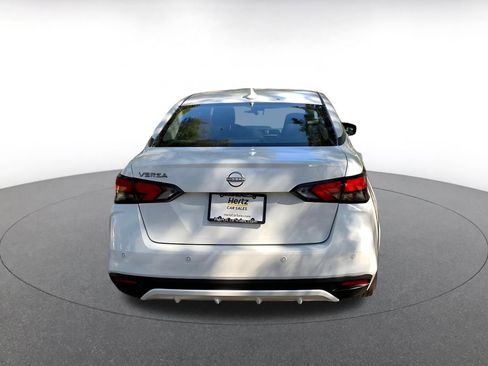 Used 2025 Nissan Versa SV image 6