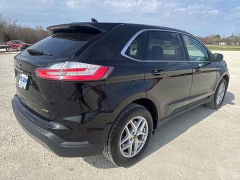 Used 2024 Ford Edge SEL image 7