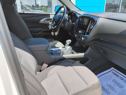 Used 2023 Chevrolet Traverse LT FWD image 20