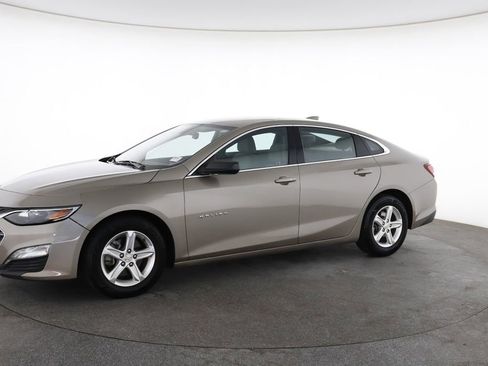 Used 2022 Chevrolet Malibu LT FWD image 6