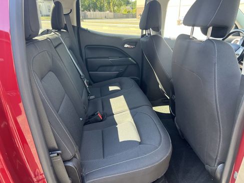 Used 2018 Chevrolet Colorado LT w/ Safety Package image 15