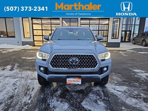 Used 2019 Toyota Tacoma SR image 8