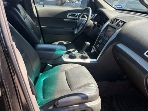 Used 2013 Ford Explorer XLT FWD image 5