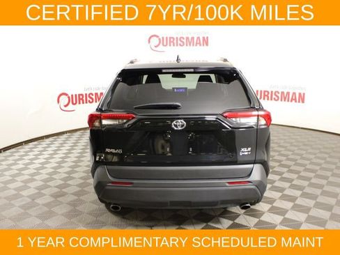Used 2025 Toyota RAV4 XLE AWD/4WD image 6