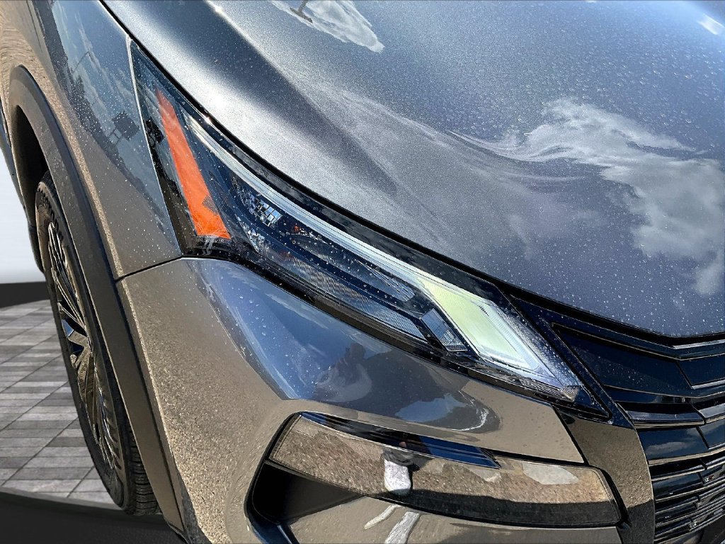 New 2026 Nissan Rogue Dark Armor AWD/4WD image 33