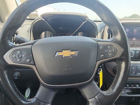 Used 2022 Chevrolet Colorado Z71 RWD image 12