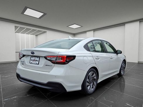 Used 2025 Subaru Legacy Limited image 5