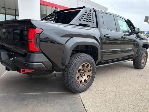 New 2026 Toyota Tacoma 4x4 Double Cab Hybrid image 7