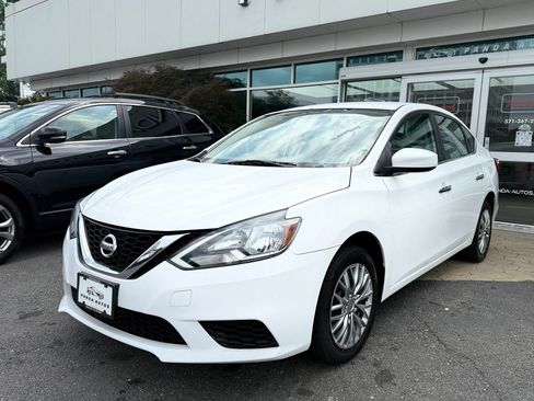 Used 2017 Nissan Sentra S FWD image 3