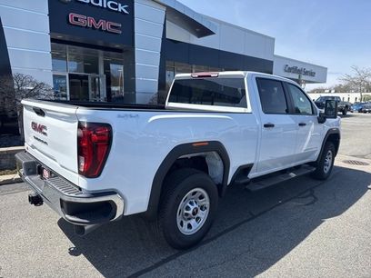 New 2024 GMC Sierra 2500 Pro