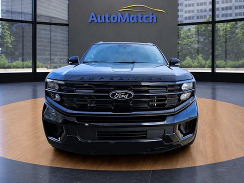 Used 2025 Ford Expedition Max Platinum w/ Stealth Appearance Package AWD/4WD image 3