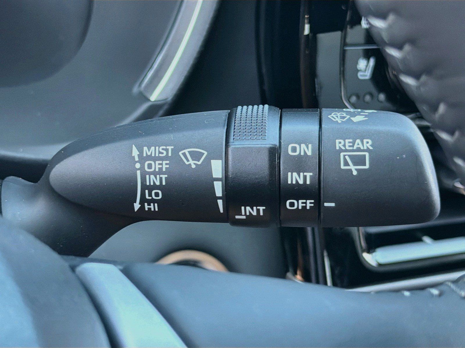 Used 2026 Toyota Highlander Limited AWD/4WD image 18