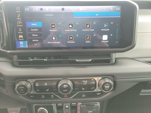 Used 2024 Jeep Wrangler Sahara AWD/4WD image 61