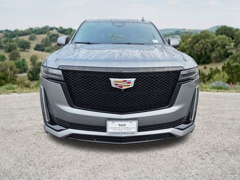 Used 2022 Cadillac Escalade ESV Sport w/ Touring Package AWD/4WD image 2