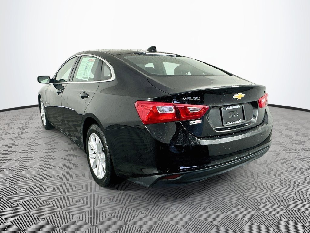 Used 2025 Chevrolet Malibu LT FWD image 8