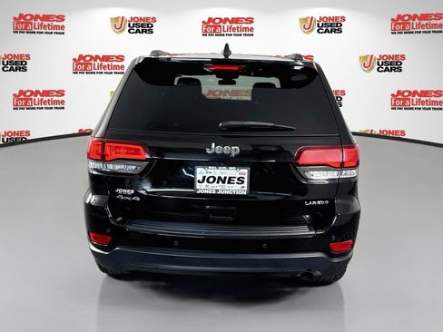 Used 2021 Jeep Grand Cherokee Laredo AWD/4WD image 14