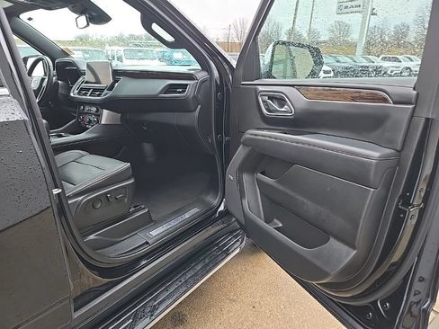 Used 2024 Chevrolet Tahoe Premier AWD/4WD image 67
