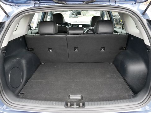 Certified 2022 Kia Niro Touring Special Edition image 18