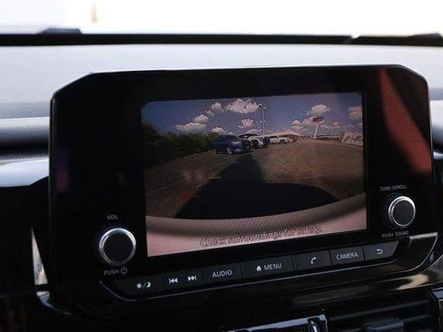 Used 2025 Nissan Pathfinder SV w/ SV Premium Package FWD image 20