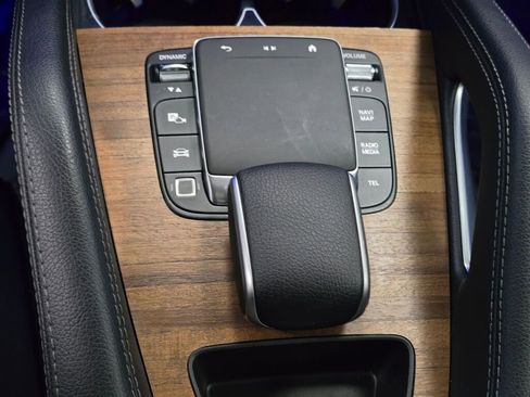 Used 2025 Mercedes-Benz GLE 350 4MATIC image 16