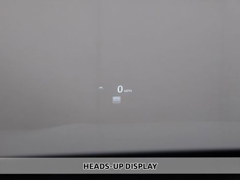 Used 2023 Buick Envision Avenir AWD/4WD image 6