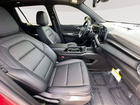 Used 2025 Chevrolet Equinox LT w/ Convenience Package II FWD image 29
