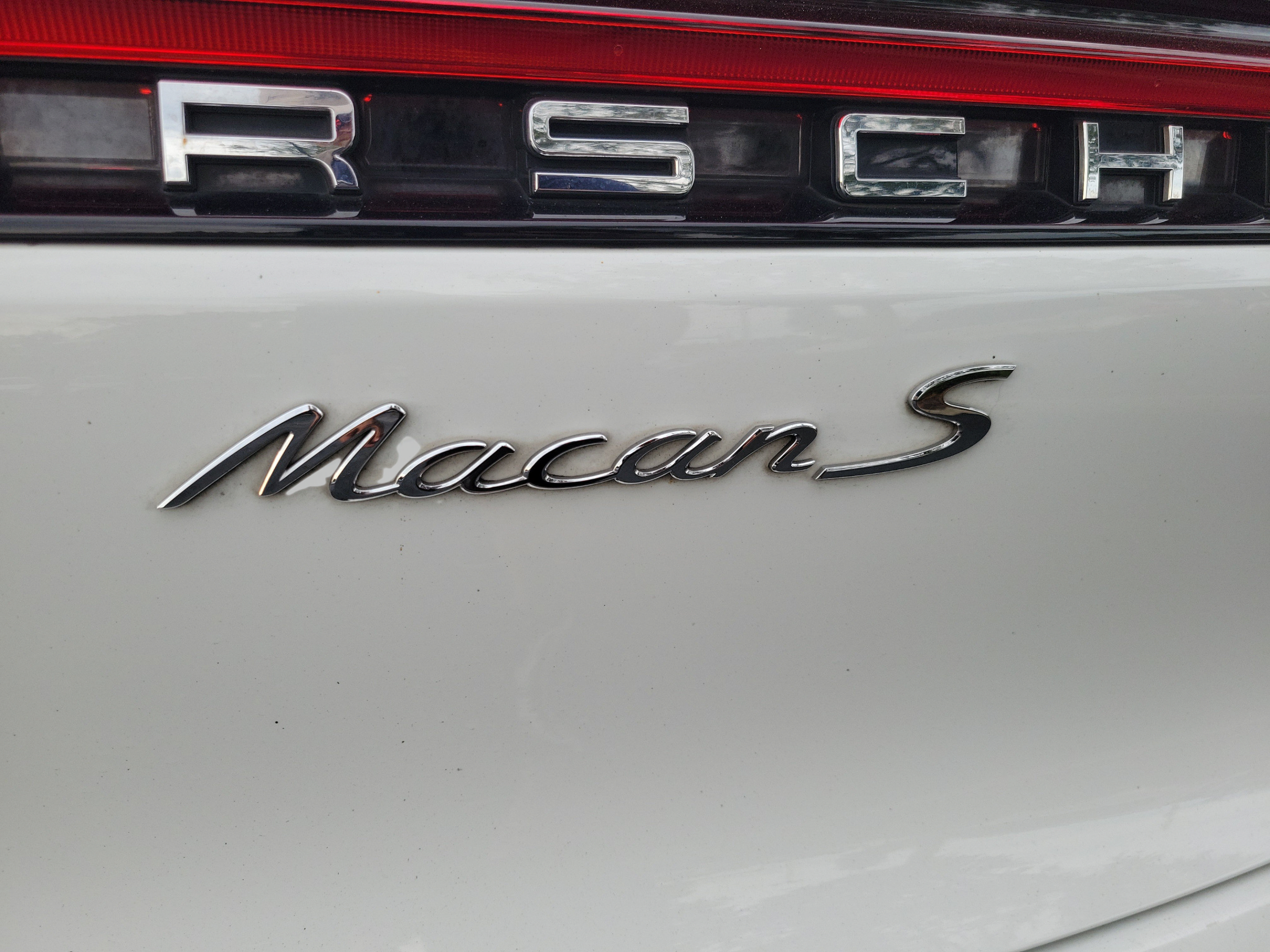Used 2022 Porsche Macan S AWD/4WD image 24