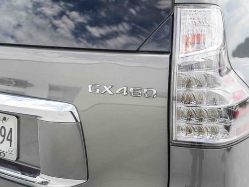 Used 2014 Lexus GX 460 Luxury AWD/4WD image 17