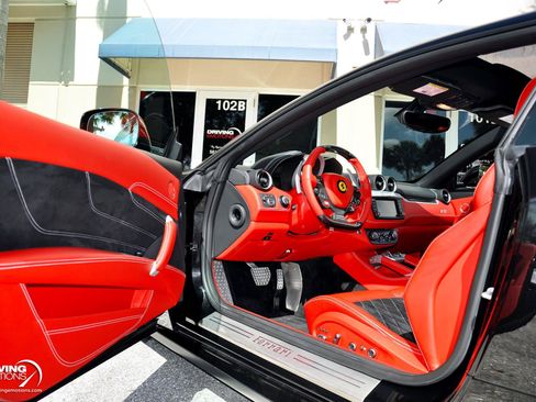 Used 2016 Ferrari FF AWD/4WD image 29