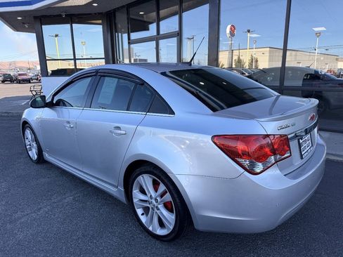 Used 2012 Chevrolet Cruze Eco FWD image 3