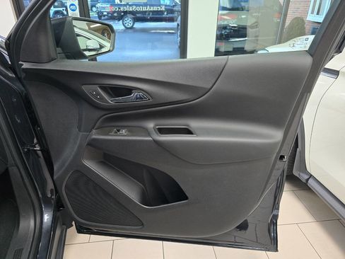 Used 2023 Chevrolet Equinox LT image 19