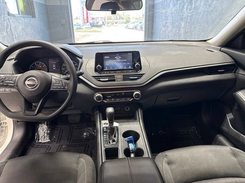 Used 2023 Nissan Altima 2.5 S FWD image 18