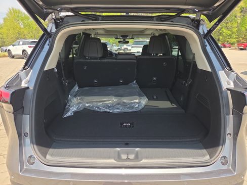 Used 2026 INFINITI QX60 Luxe w/ Cargo Package image 9