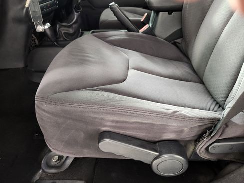 Used 2013 Jeep Wrangler Unlimited Sport image 13