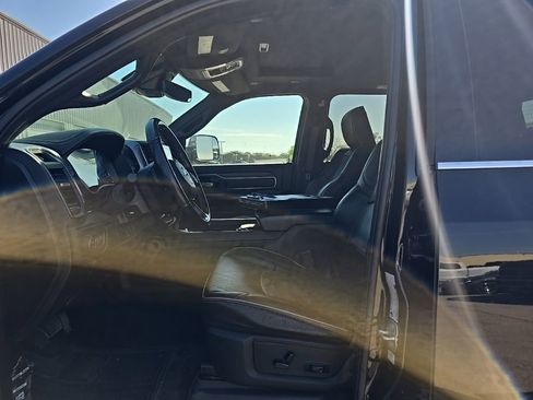 Used 2020 RAM 2500 Limited AWD/4WD image 9