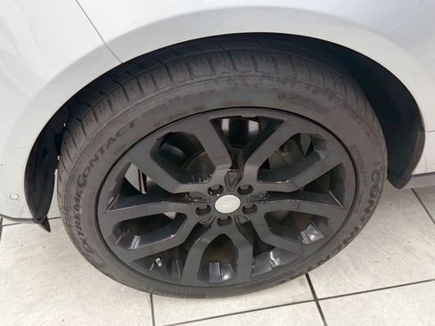 Used 2015 Land Rover Range Rover Supercharged AWD/4WD image 35