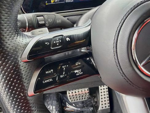 Used 2025 Mercedes-Benz G 550 image 37